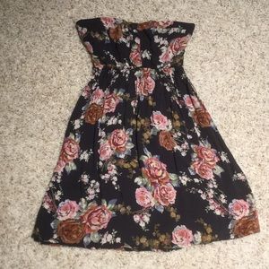 Strapless dress